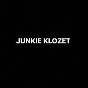 Meet your Posher, Junkie Klozet